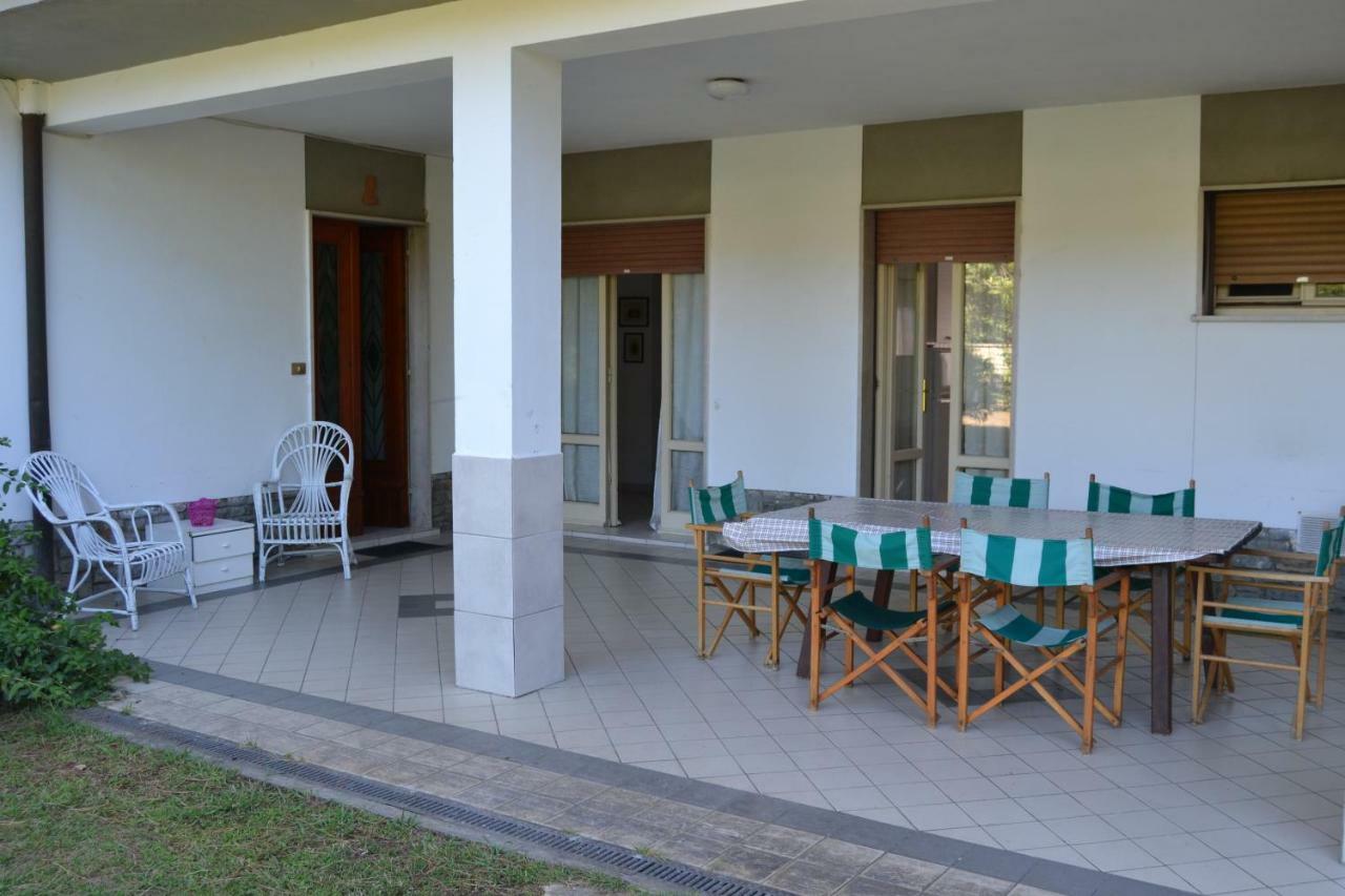 Pineta Apartament Tirrenia Exterior photo